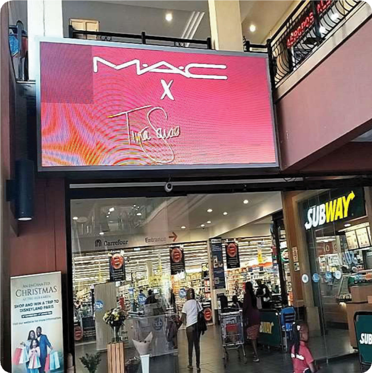Kenya, Hub Mall Escalators